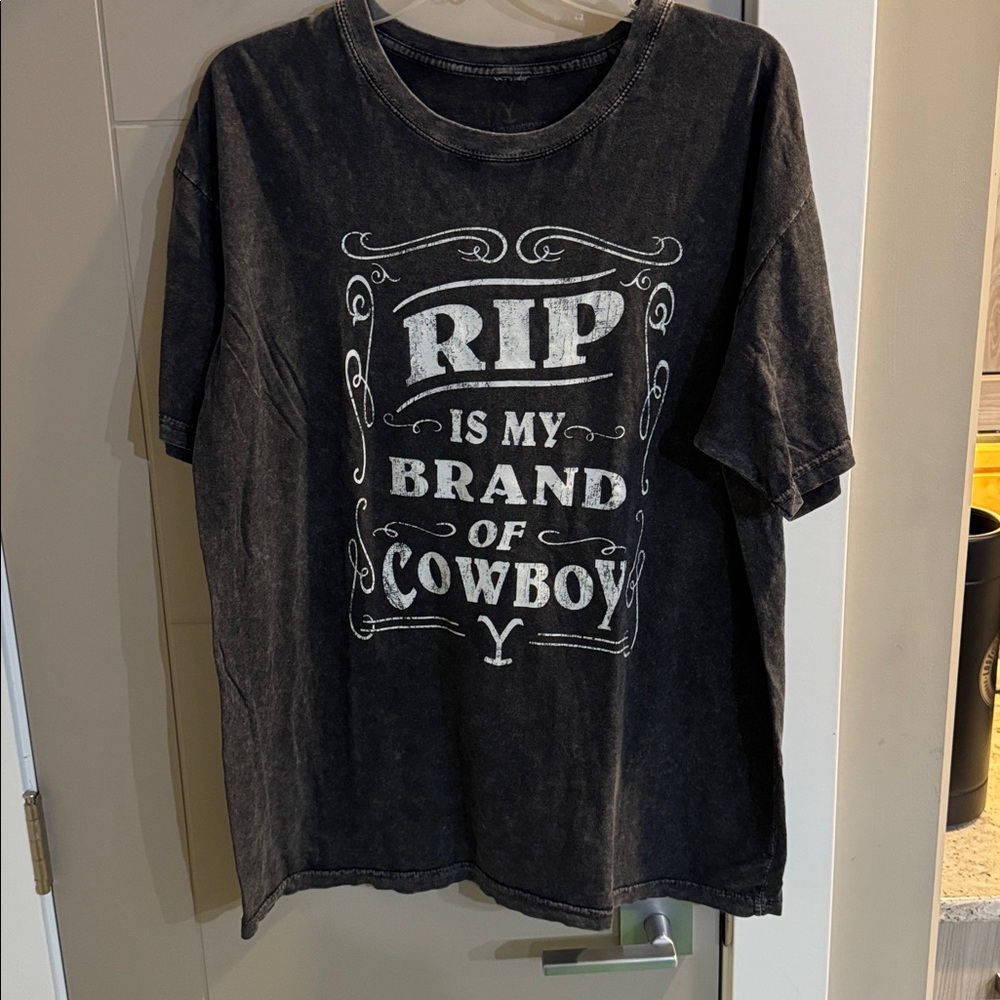 Black Oversized Yellowstone Graphic T-Shirt